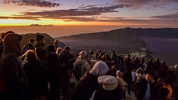 Wisatawan Dilarang Membangun Tenda di Gunung Bromo